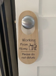 Colgador de madera para manija de puerta - regalo que funciona desde casa - Imagen 1 de 4