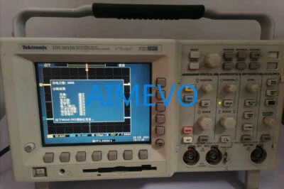 Tektronix TDS 3032B Digital Phosphor Oscilloscope 300MHz 2.5GS/S 2CH, DPO - Image 1 of 3