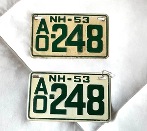 2 Vintage NH Wheaties Metall Fahrrad Nummernschild Müsli Premium General Mills MATCH - Bild 1 von 1