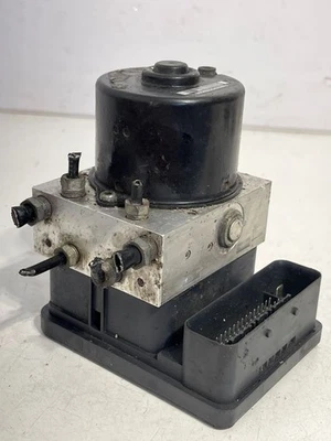 Ford Focus 2010 80kW ABS Control Unit 8M512C405EA ALD12056 - Image 1 of 4