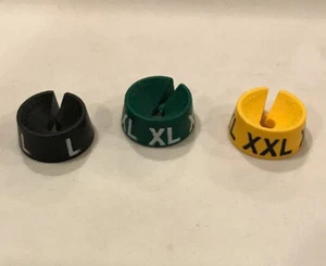 100 Stück!! Kleiderbügel Größe Kleiderbügel Kleidung Marker Kunststoff Etiketten groß, XL, XXL - Bild 1 von 7