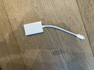 Insignia USB C to VGA Adapter - White - Picture 1 of 4
