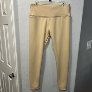 Beige Thick Leggings Type Women Pants 92% Polyester 8% Spandex Size XL Extra Lrg - Picture 1 of 5