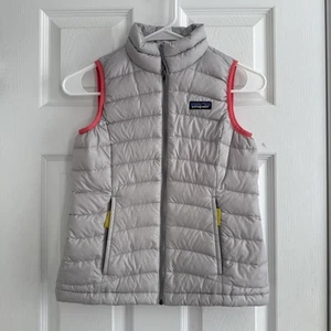 Patagonia Puffer Vest, Grey And Pink, Kids Small Size 7-8 - Picture 1 of 6