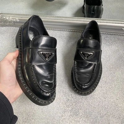 Zapatillas deportivas Prada Milano auténticas de cuero negro para mujer 36 Foto 1 de 4