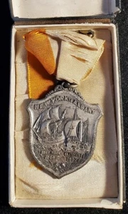 1909 HUDSON FULTON CELEBRATIONS BADGE in OVP W320 - Bild 1 von 8