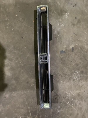 Conjunto de parrilla delantera Accord 90 91 1990 1991 con marco usado OEM Foto 1 de 3