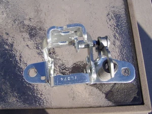 09 10 11 12 13 14 Dodge Ram left rear lower door hinge 68058533AC 2009 2012 2014 - Picture 1 of 3