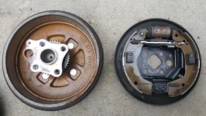 SUZUKI EZ SWIFT RS415 Genuine R/H Brake Drum / Bearing / Stub Axle / Brakes - Picture 1 of 3