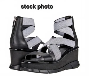 SOREL Womens Joanie III Sandal Size 9.5 Black Leather Wedge Platform Sport Strap - Picture 1 of 12