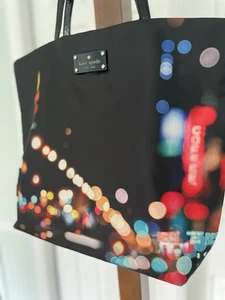 NEU Kate Spade - Bright Lights Big City Beuteltasche - schwarz mehrfarbig - 16 x 13" - Bild 1 von 13