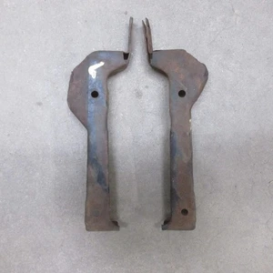 71 72 CHEVELLE EL CAMINO ORIGINAL GM GRILLE MOUNTING BRACKETS SET LEFT & RIGHT - Bild 1 von 6