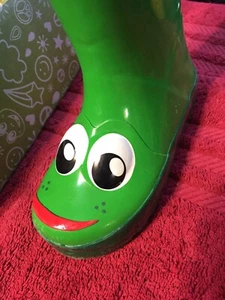 Western Chief Boys Waterproof Printed Rain Boot with Easy Pull Green Frog 490401 - Picture 1 of 7