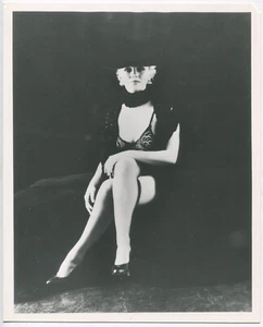MARILYN MONROE BY MILTON GREENE, VINTAGE REPRODUCTION. 8X10 B&W. - Picture 1 of 2
