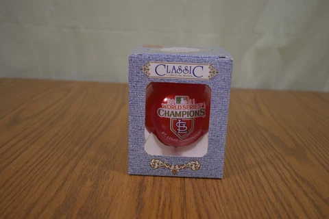 2011 St Louis Cardinals World Series Champions Glass Ball Xmas Ornament Cover