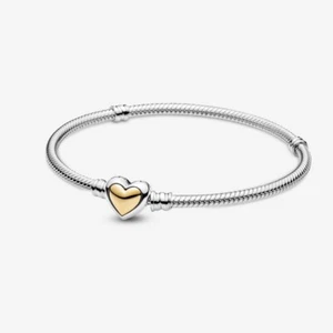 New Pandora Moments Two Tone Domed Golden Heart Clasp Snake Chain Bracelet 19cm - Picture 1 of 6