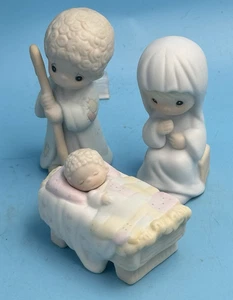 Precious Moments 142743 The Nativity 3-Piece Porcelain Figurines 1982 WITH BOX - Picture 1 of 17