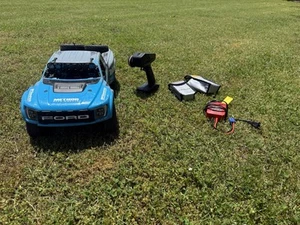 LOSI FORD BAJA EDITION - Picture 1 of 6