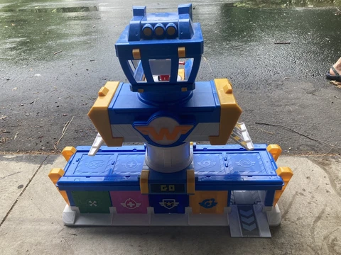 Super Wings  Mission Teams Airport with 8 Super Wings! Cover