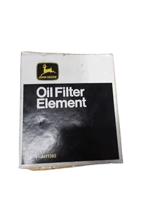 John Deere AH1082 Oil Filter Element NOS - Picture 1 of 4