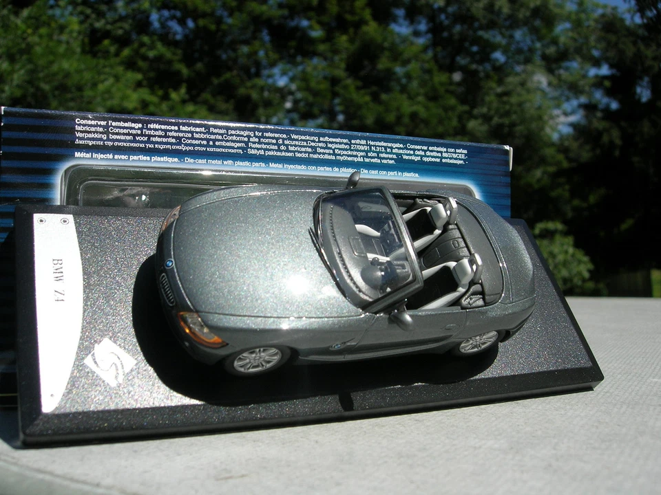 SOLIDO 1/43 METAL BMW Z4 grise metalisée!!!! - Photo 1/1