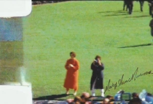 Mary Ann Moorman Hand Signed 6x4 Inch photo JFK - Foto 1 di 1