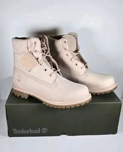 Timberland Women's Boots - Rose/light Pink - UK 8 - Primaloft - New Boxed - Imagen 1 de 10