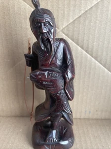 Chinesischer Fischer Vintage handgeschnitzte rote Holzstatue auf geschnitztem Ständer - 12 Zoll - Bild 1 von 6