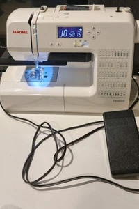 Janome DC2050 (NEEDS SERVICE) - Picture 1 of 3