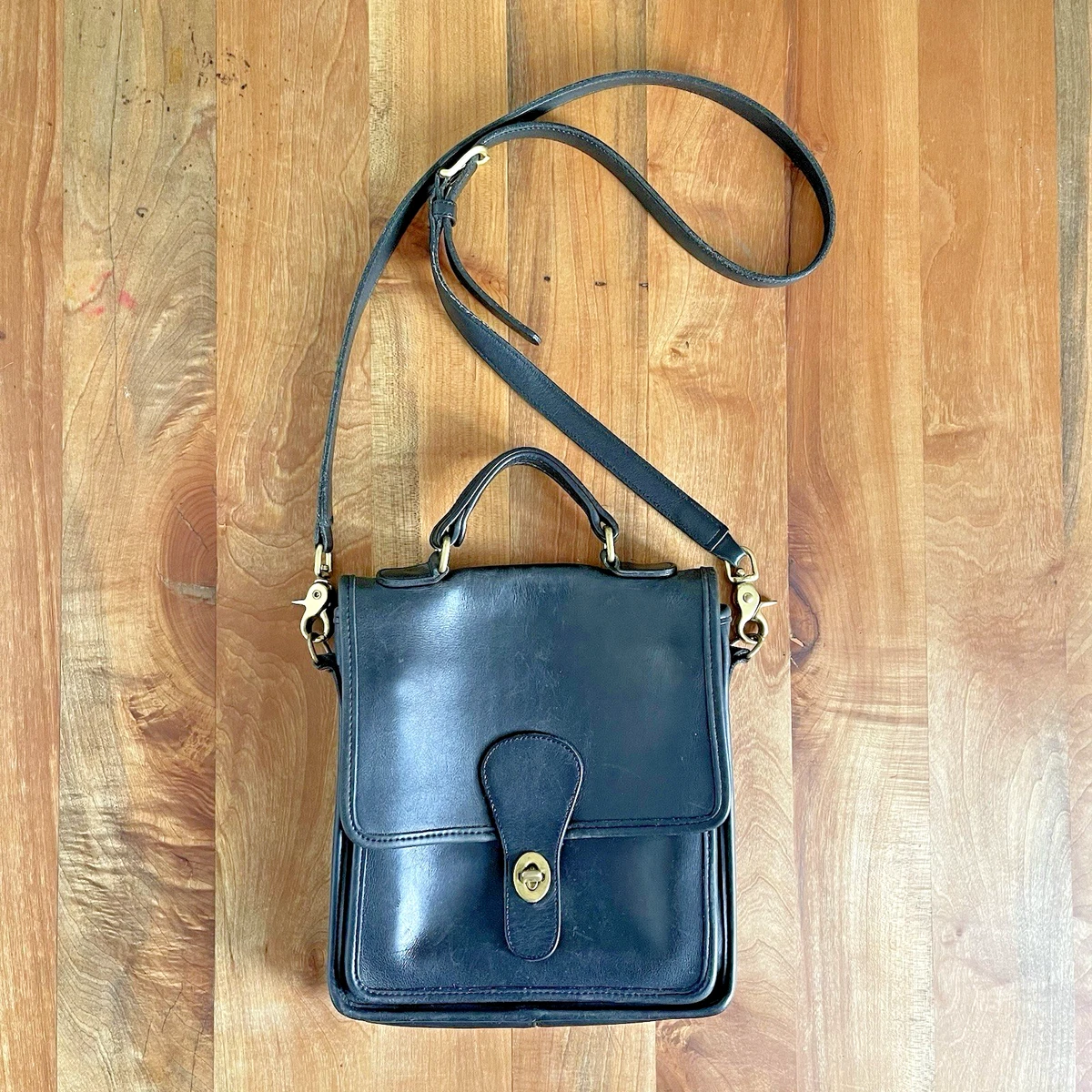 Coach Turn Lock Satchel/Top Handle Bag Handbags & Bags for Women