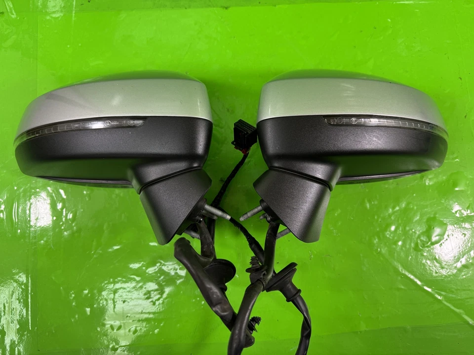 AUDI A3 WING MIRRORS ICE SILVER LX7W DRIVER PASSENGER MK3 2012-2016 MANUAL FOLD - image 1 of 4