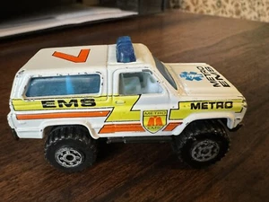 Camión Chevy Blazer Metro EMS 1983 4x4 Matchbox #7 - Imagen 1 de 5
