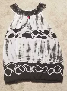 Blusa Sunny Leigh Talla M Halter Top Negro Blanco Detalle Crochet Dobladillo Reunido - Imagen 1 de 11