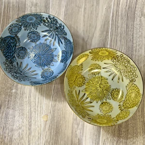 VTG Andrea by Sadek China Bowls (2) 7265 Blue/Yellow White Chrysanthemum Florals - Picture 1 of 12