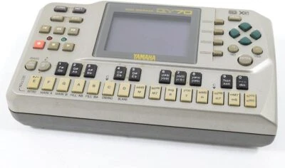 YAMAHA / QY70 Handlicher Sequenzer mit integrierter Klangquelle - Bild 1 von 4