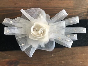 BRIDAL FACSINATOR - Silk rosets ribbon clip - Party Time Fashion 2215 IVORY - Picture 1 of 6