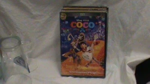 Disney Coco Pixar 2017 & The Emperor's New Groove Movie DVD - Picture 1 of 1