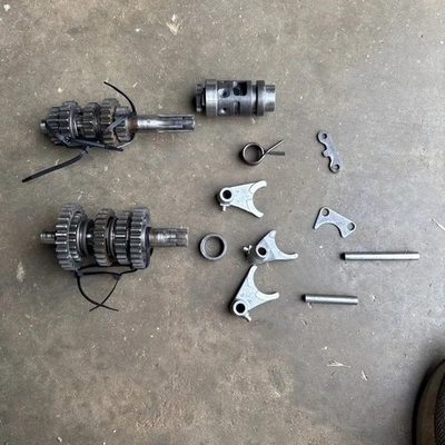 Suzuki RM 250 1977 Tranny/transmisión Foto 1 de 4