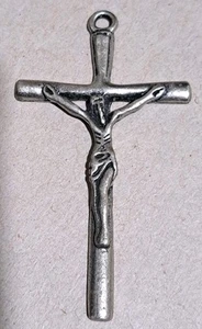 Colgante Crucifijo Vintage Tono Plateado 2.5" - Imagen 1 de 5