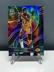 2021-22 Panini Spectra Asia Green #157 Magic Johnson Los Angeles Lakers - Foto 1 di 2