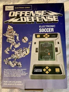 Juego electrónico SEARS 1980 FÚTBOL defensa ofensiva caja original y manual - Imagen 1 de 5