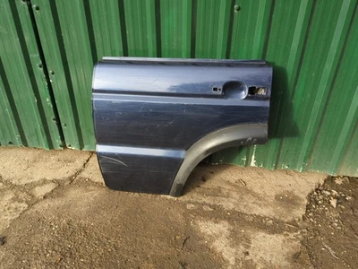 LAND ROVER DISCOVERY 2 PUERTA TRASERA LATERAL CERCANA AZUL DESNUDO 10P (OS) Foto 1 de 4