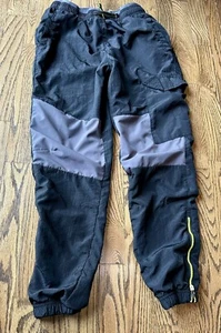 Russell Boys Athletic Wind Pants Black Pants With Pockets Zippers Size XL 14-16 - Picture 1 of 10