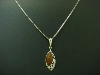 925 Argento Sterling Collana & Ciondolo Con Ambra Ricoperto/6,0g/45,5 CM - Immagine 1 di 4