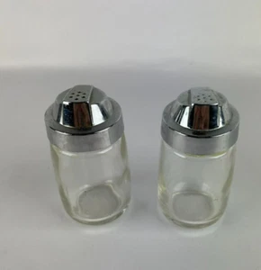 Vintage Salz & Pfefferstreuer FEDERAL HOUSEWARES Glas mit Silberdeckel - Bild 1 von 3