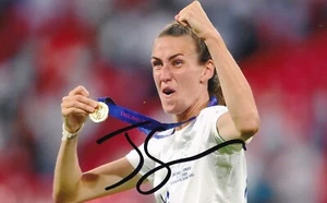 Football - Jill Scott - Hand Signed 6x4 Inch Photograph - England Women - COA - Picture 1 of 1