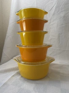 Pyrex Sunflower yellow and orange Daisy Casserole Dishes With Lids 471-475 - Picture 1 of 24