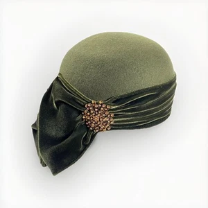 VTG Rare Uno Alla Volta Wedgwood Green Felt Cloche Hat 100% Wool USA - Picture 1 of 12