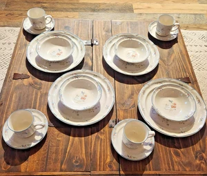 Vintage Ente/Gänse ~ International China ~ Marmelade ~ 16-teiliges (4 Gedecke) Geschirrset/Posten - Bild 1 von 9