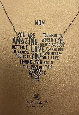 Collar Dogeared Oro Sumergido Increíble Mamá” Flor 18" Nuevo Original $62 Foto 1 de 4